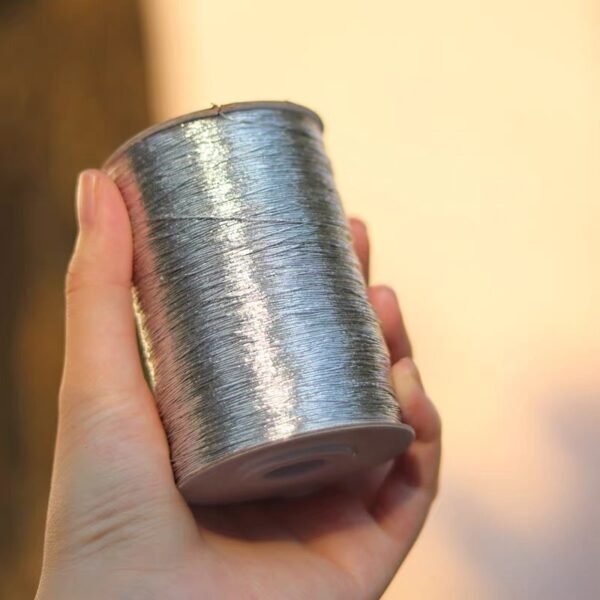 Shiny woven thread Small silver and gold thread